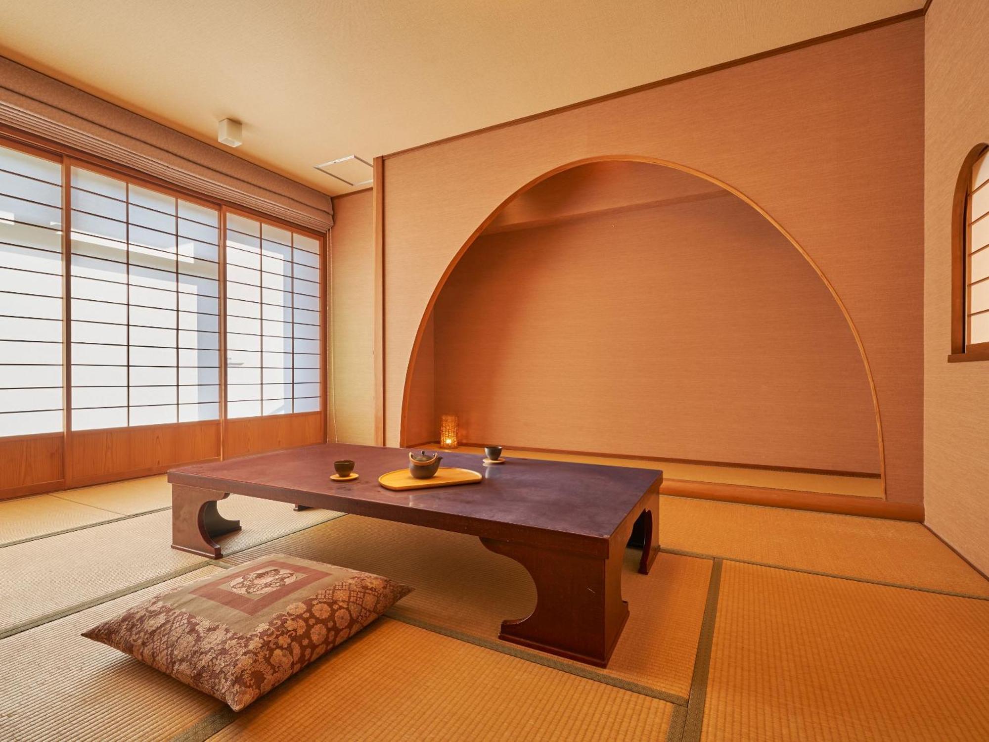 Ooedo Onsen Monogatari Ureshinokan Extérieur photo