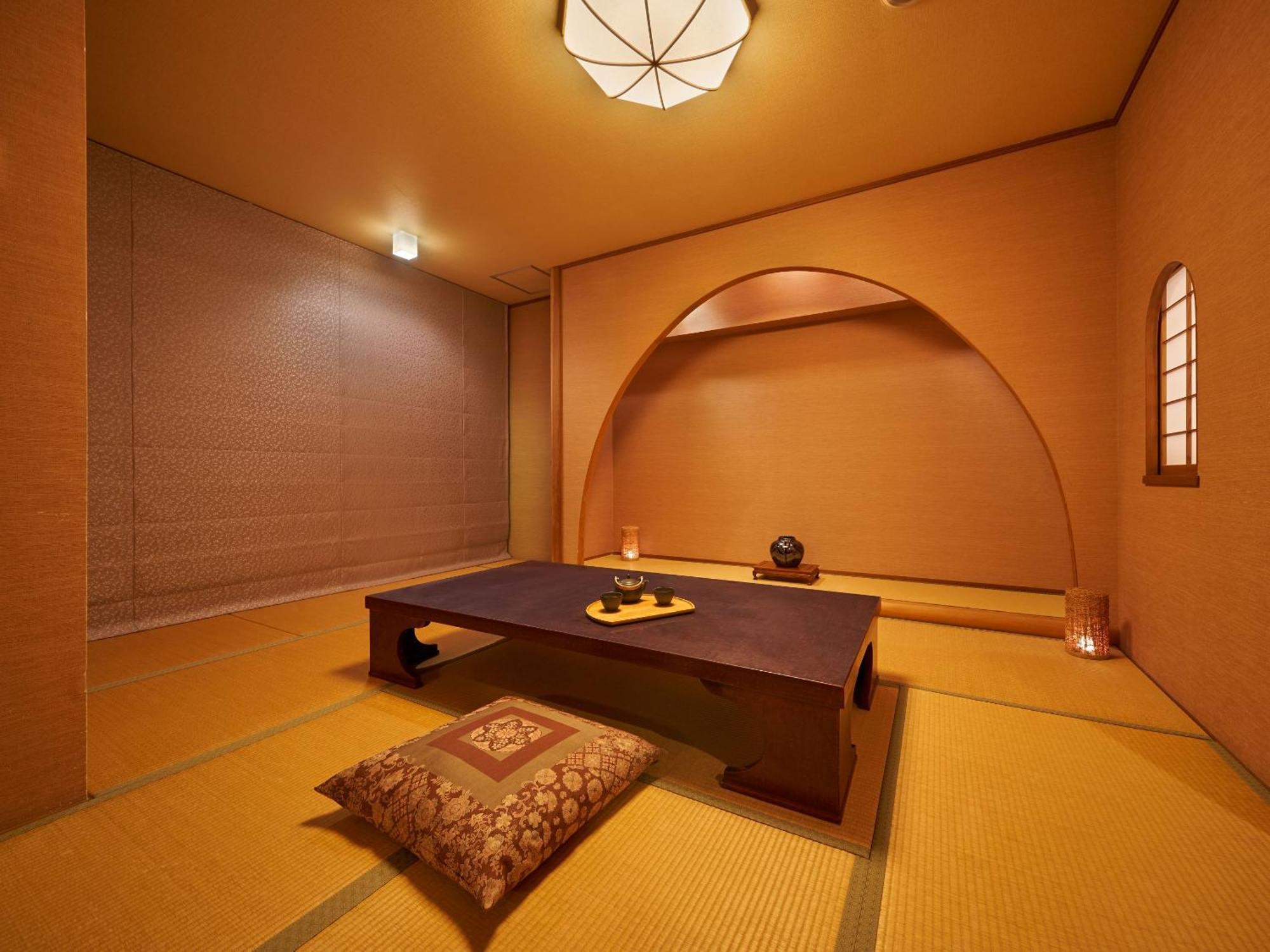 Ooedo Onsen Monogatari Ureshinokan Extérieur photo
